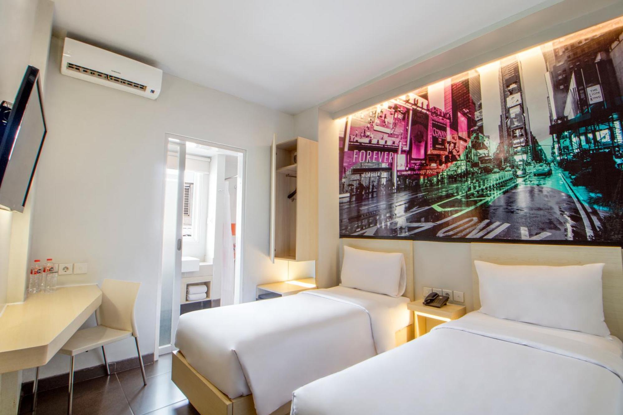 Cleo Hotel Jemursari Сурабая Экстерьер фото