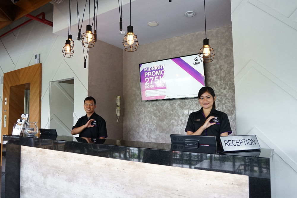 Cleo Hotel Jemursari Сурабая Экстерьер фото