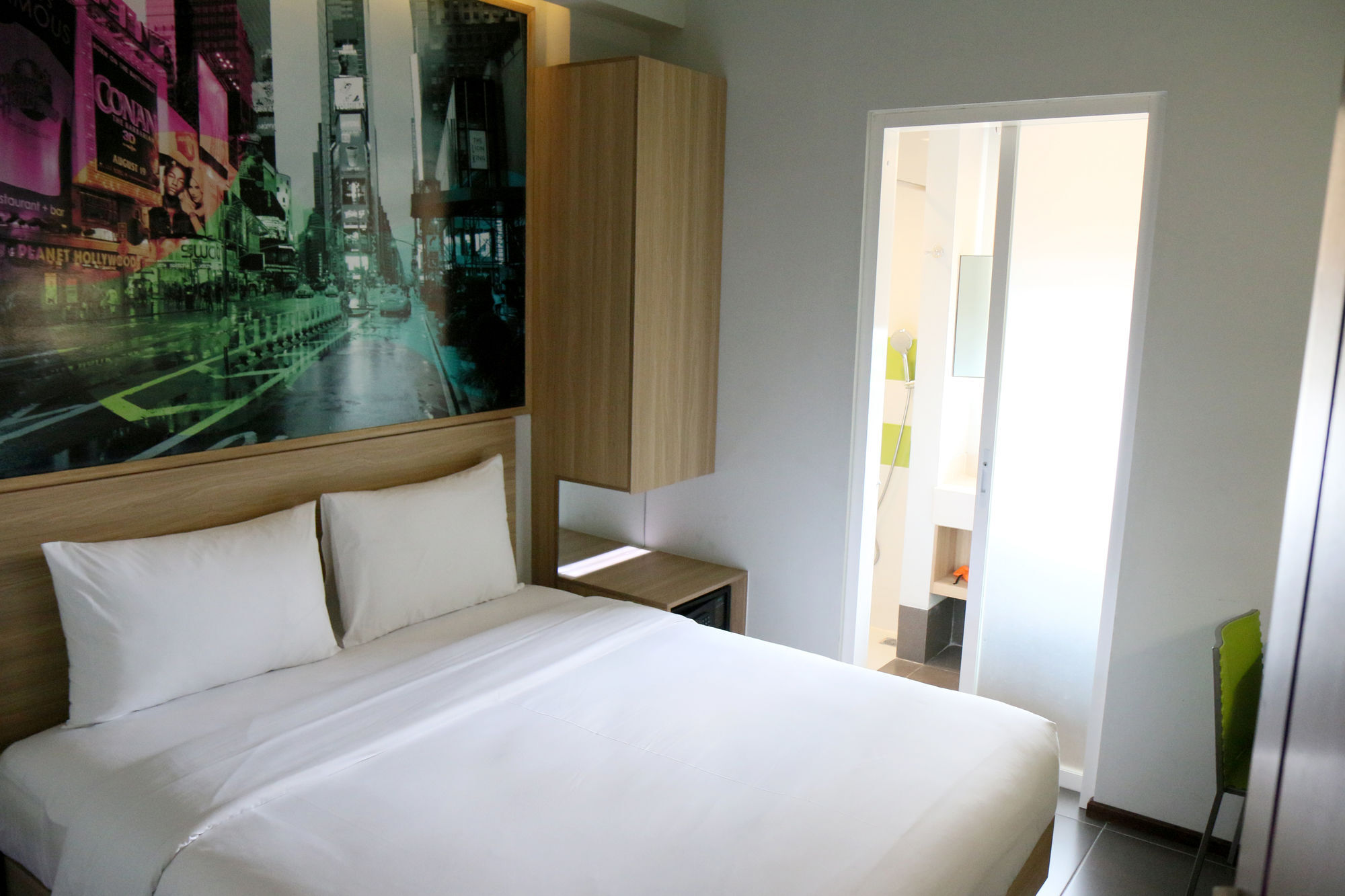 Cleo Hotel Jemursari Сурабая Экстерьер фото